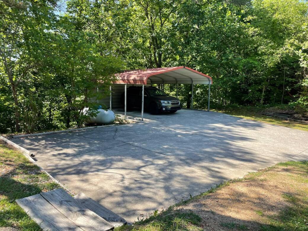 Mountaintop Hideaway Villa Pigeon Forge Exterior photo